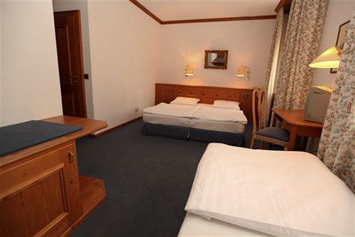 Hotel Zur Stadt Mainz In Wuerzburger Innenstadt Екстер'єр фото
